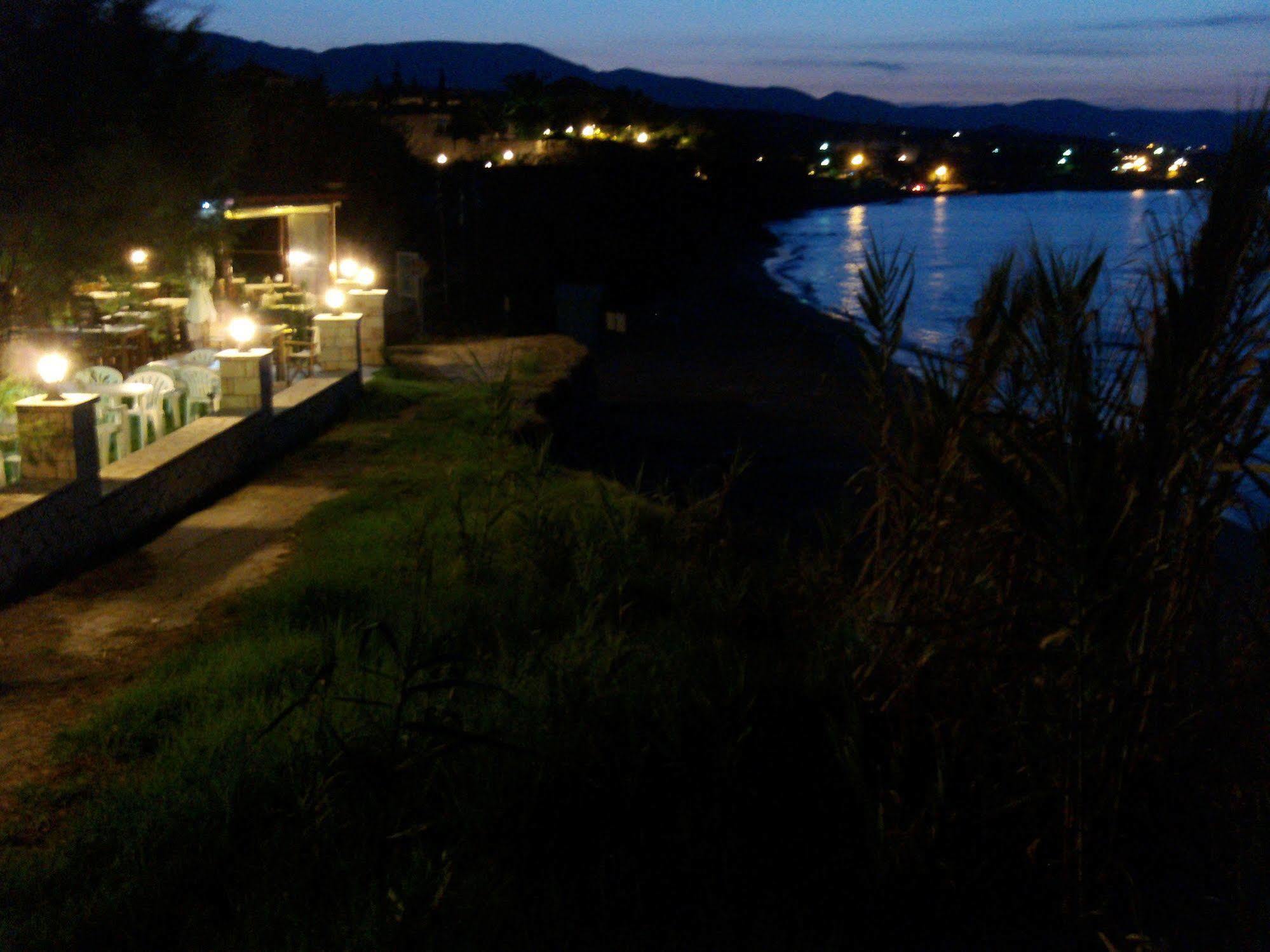 Kavos Psarou Studios & Apartments Bagian luar foto